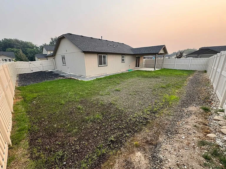 2205 E Elm Grove Dr — Photo 20