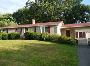 27 Indian Ridge Dr, Biddeford, ME 04005