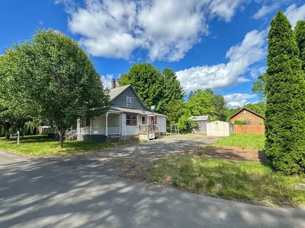 32 Margerie St, Westfield, MA 01085
