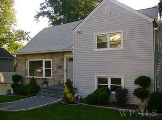 25 Dexter Rd, Yonkers, NY 10710