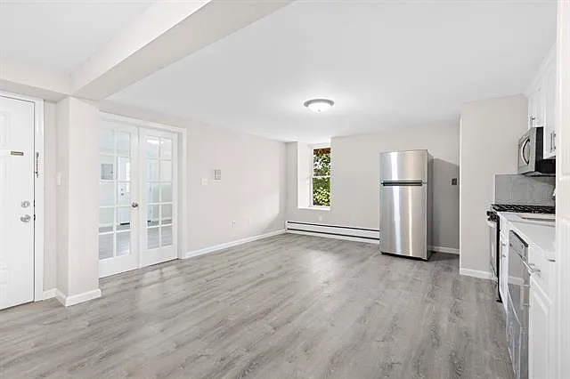 2 bed, $2,900 — Photo 1