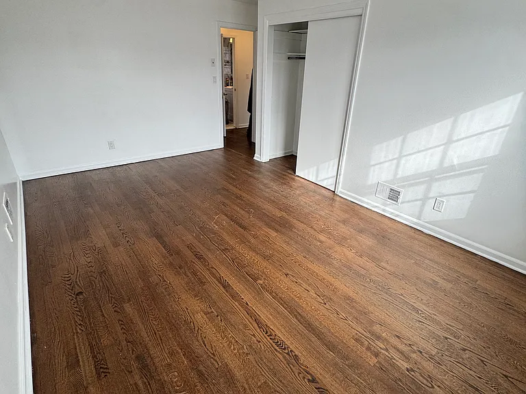 737 Linden Ave — Photo 12
