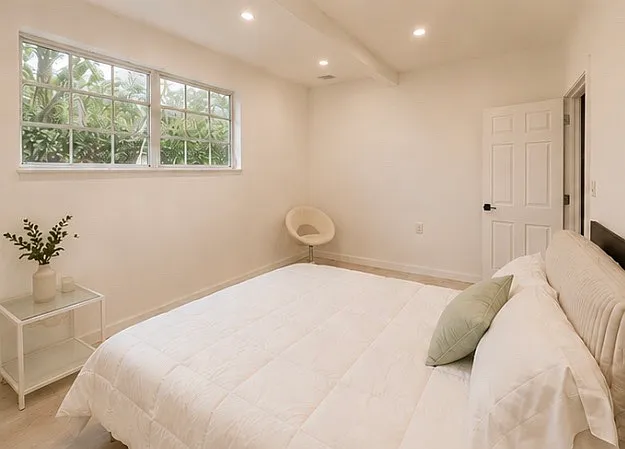 9405 SW 92nd Ave — Photo 15