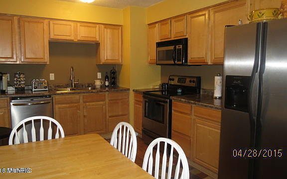3rd image of 28833 Sarabyn St