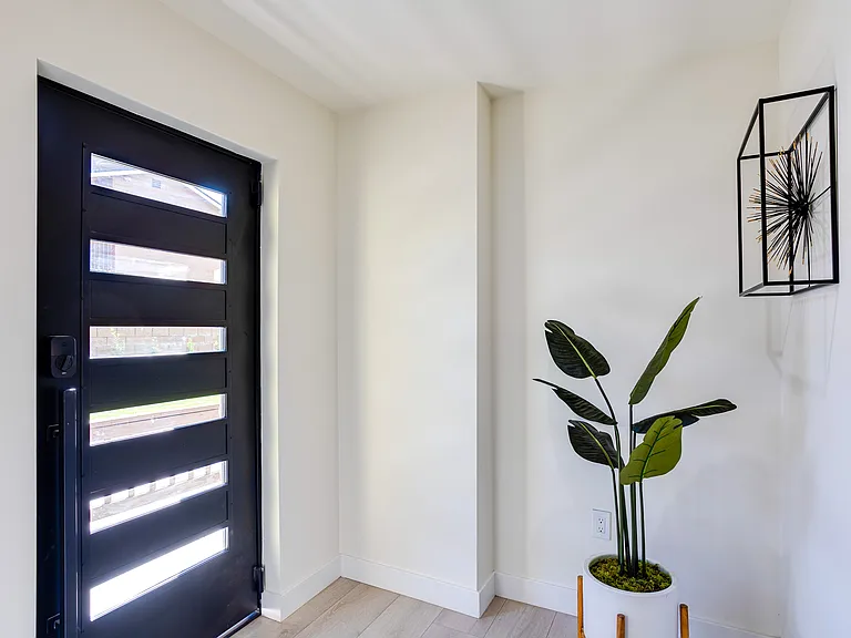 1036 S Mollison Ave — Photo 20