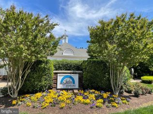 12896 Fair Briar Ln, Fairfax, VA 22033