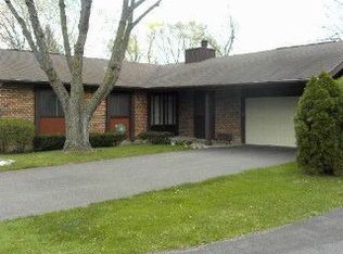 741 E Devon Ave, Roselle, IL 60172
