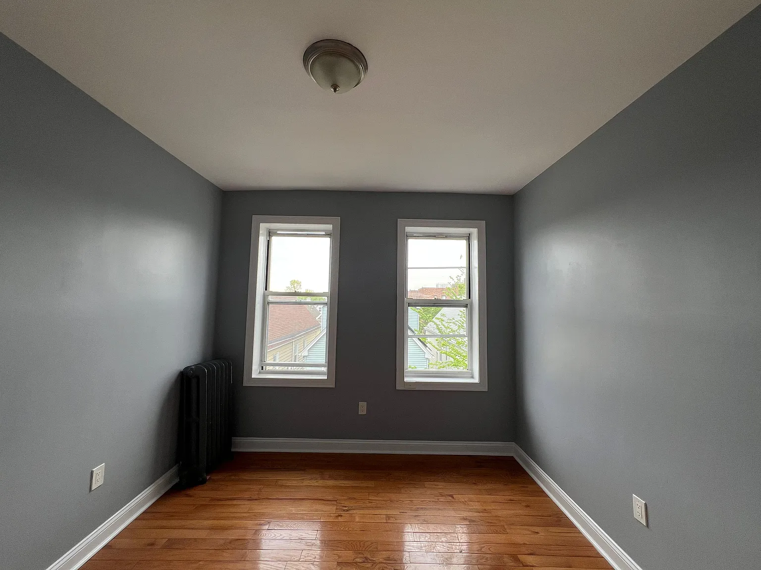 733 Ave A — Photo 3