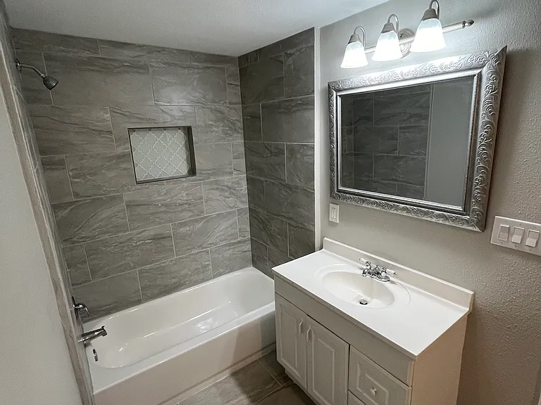 404 Cherry St — Photo 13