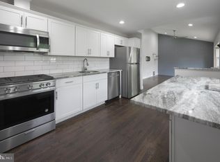 26 Hemlock Dr, Parlin, NJ 08859