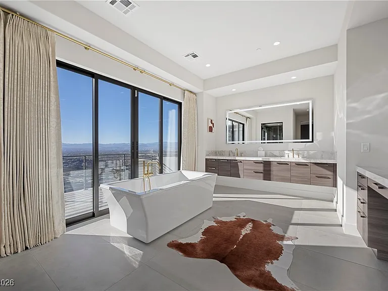 577 Overlook Rim Dr — Photo 8