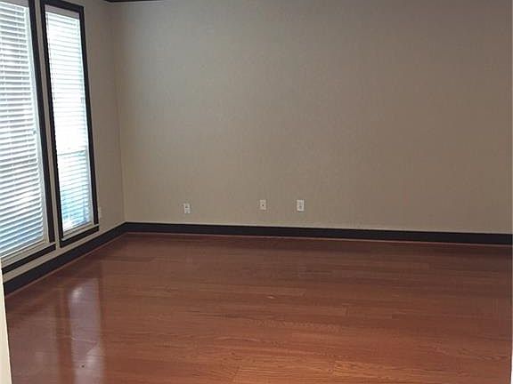 4th image of 2804 Browning Dr