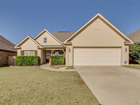 2nd image of 11608 Belle Meade Cir