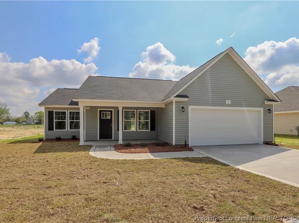 96 Guard Ln, Parkton, NC 28371