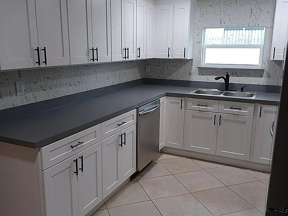 3rd image of 3138 Honeymoon Ln