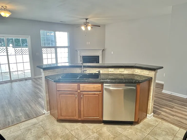 961 Copperstone Ln — Photo 10