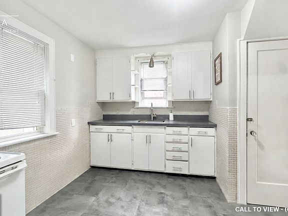 4th image of 132 Bridgeport Rd E #1