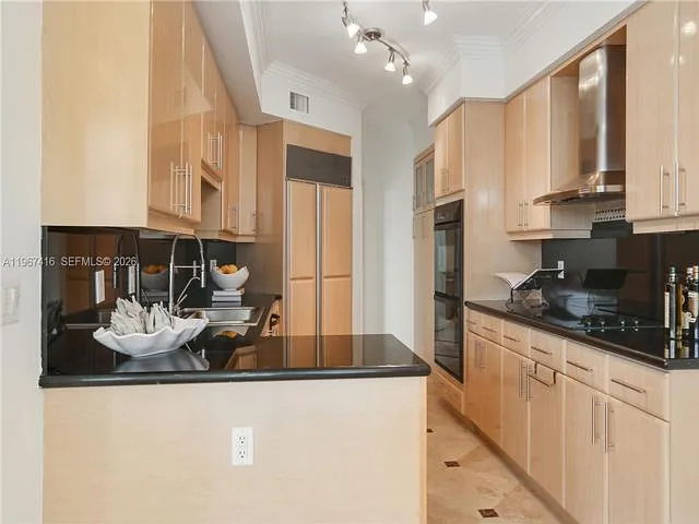 6051 N Ocean Dr #302 — Photo 10