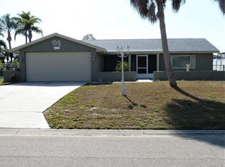 922 Spindle Palm Way, Apollo Beach, FL 33572