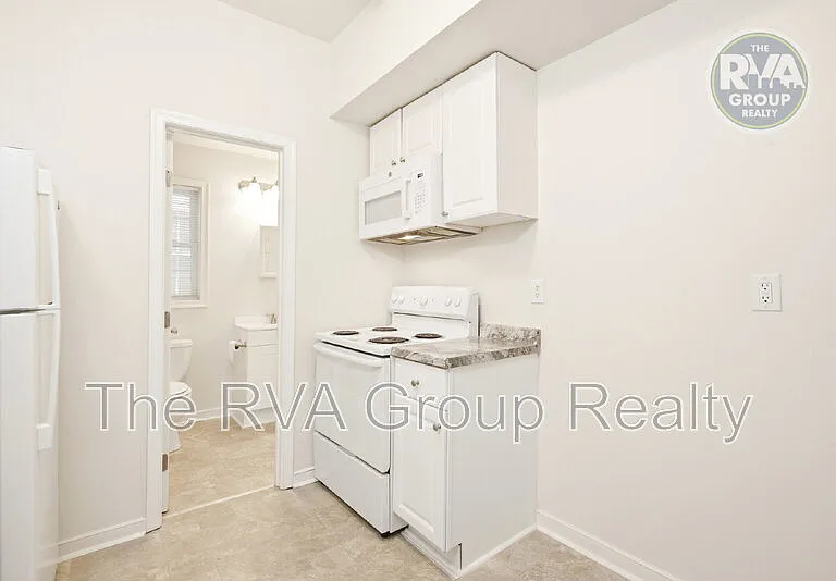 3424 S St #A — Photo 4