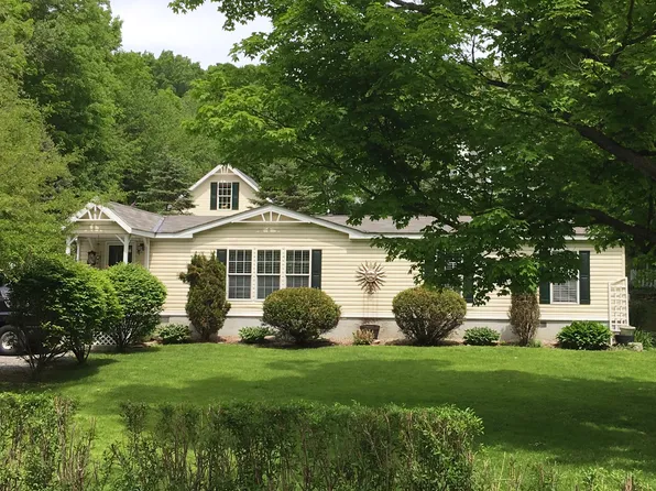 3046 Vt Route 313 W, Arlington, VT 05250