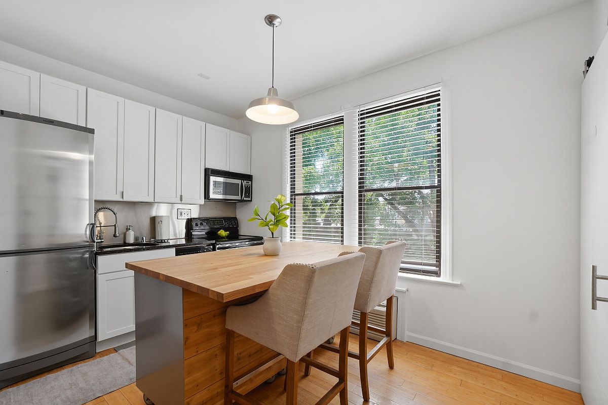 1822 15th St NW APT 303, Washington, DC 20009 | Zillow