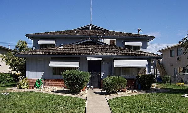 1st image of 920 Dornajo Way