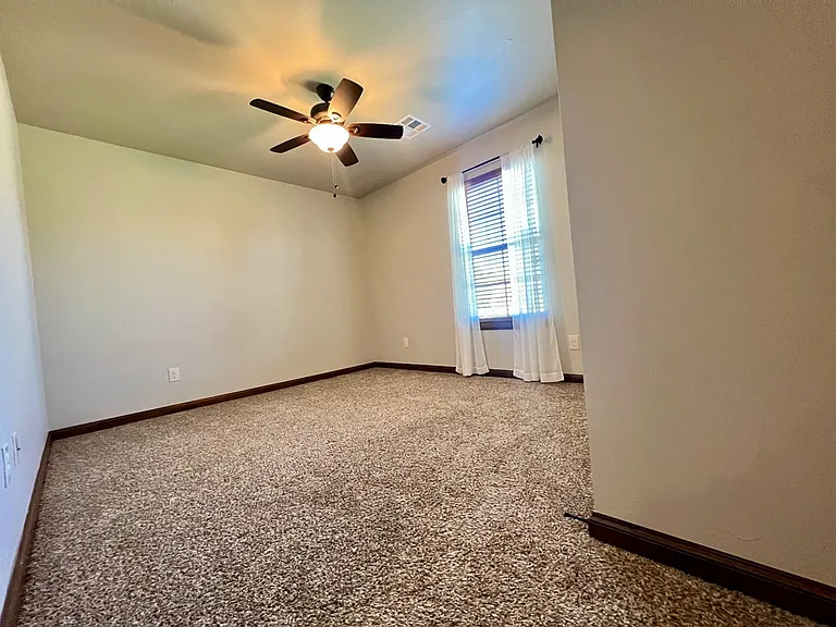 11748 SW 25th Ter — Photo 13