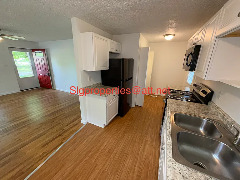 21 Kentucky Dr — Photo 8