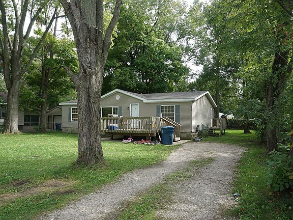 2nd image of 3420 Stewart Dr