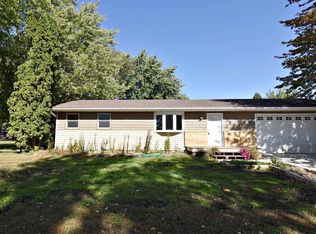 1706 2nd St SW, Independence, IA 50644