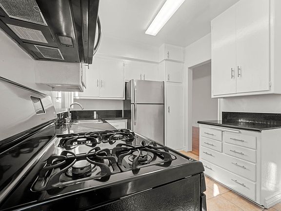 4th image of 6200 Fountain Ave #6d3e8fef8