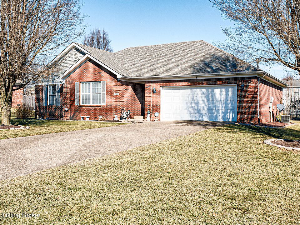 1st image of 465 Helmwood Cir