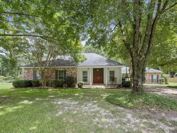 15154 White Oak Run Dr, Pride, LA 70770