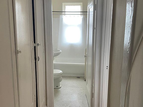 3rd image of 911 Sherman Ave #209