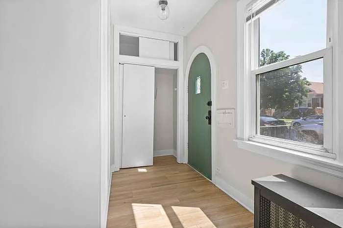 1332 Euclid Ave — Photo 4