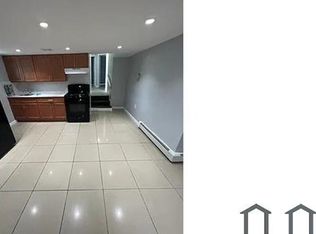 353 Beach 46th St, Far Rockaway, NY 11691