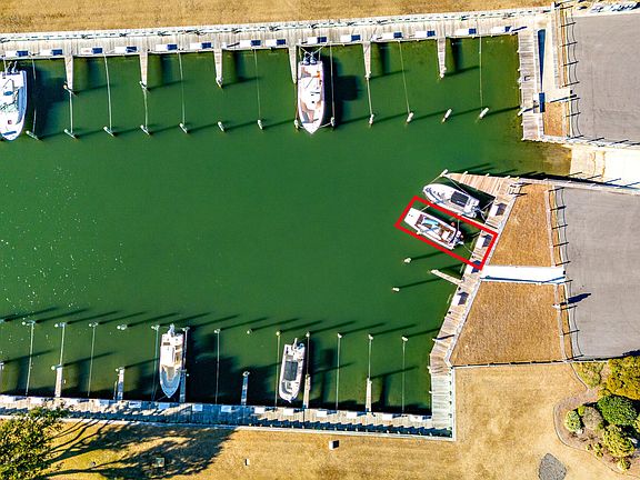 3rd image of 107 Brandywine Marina Drive #20