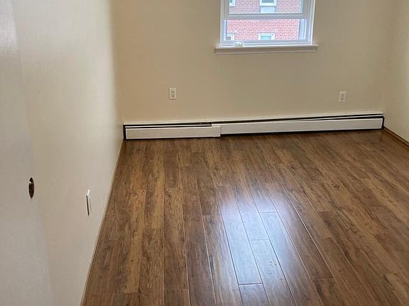 5th image of 8287 Royce Pl