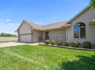 28 Wakland Dr, Grayson, KY