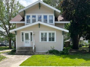 315 Park St, Sheffield, IA 50475