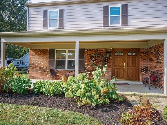 2nd image of 495 Wesley Dr
