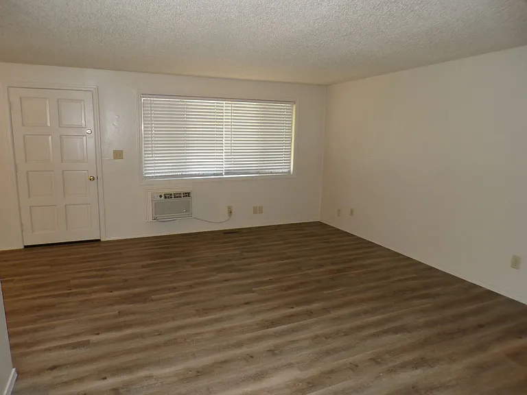 318 Marie St #A/B — Photo 4