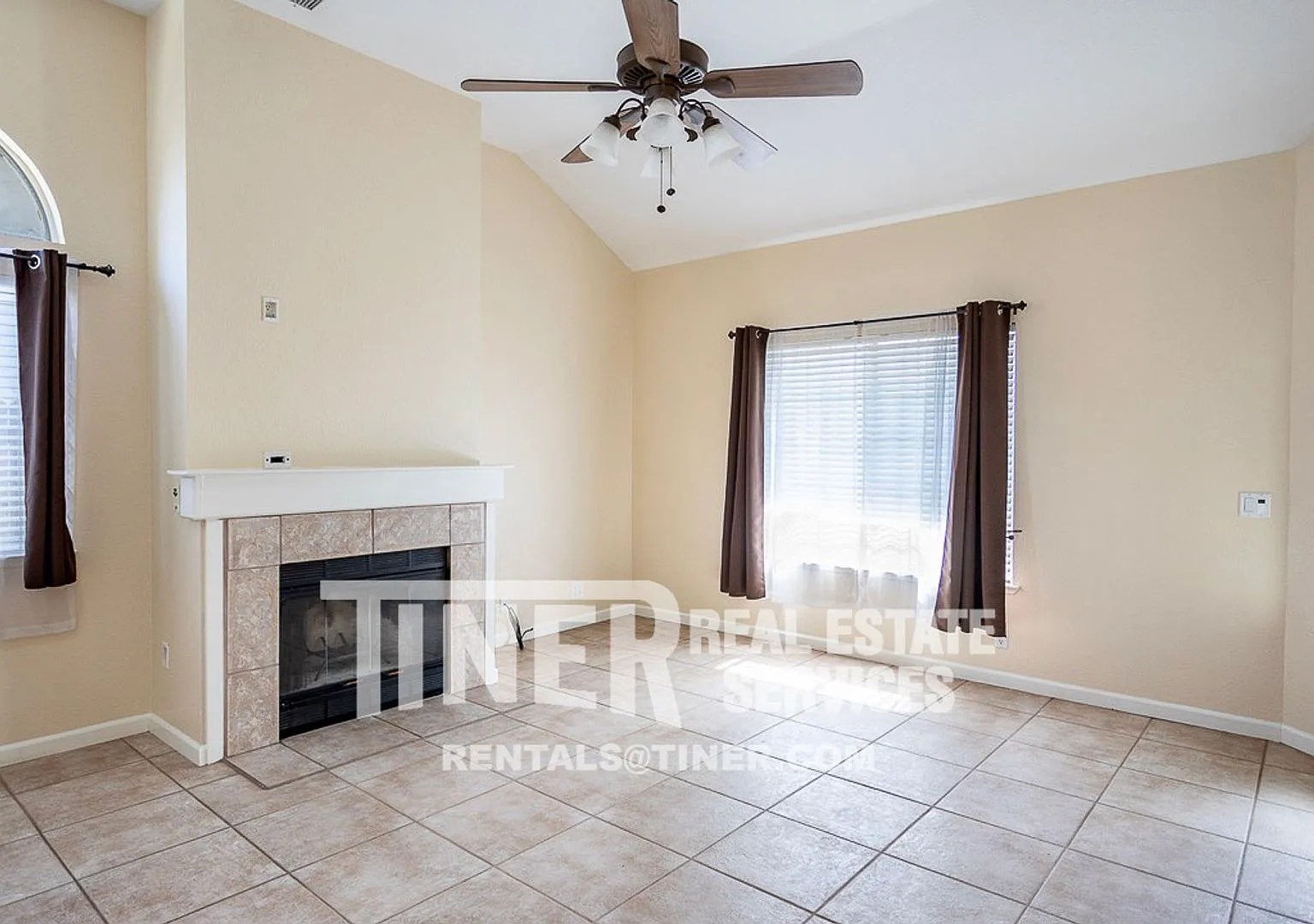 1036 McRae Way - TIER 1 - Roseville Beauty with TWO Primary Suites! — Photo 2