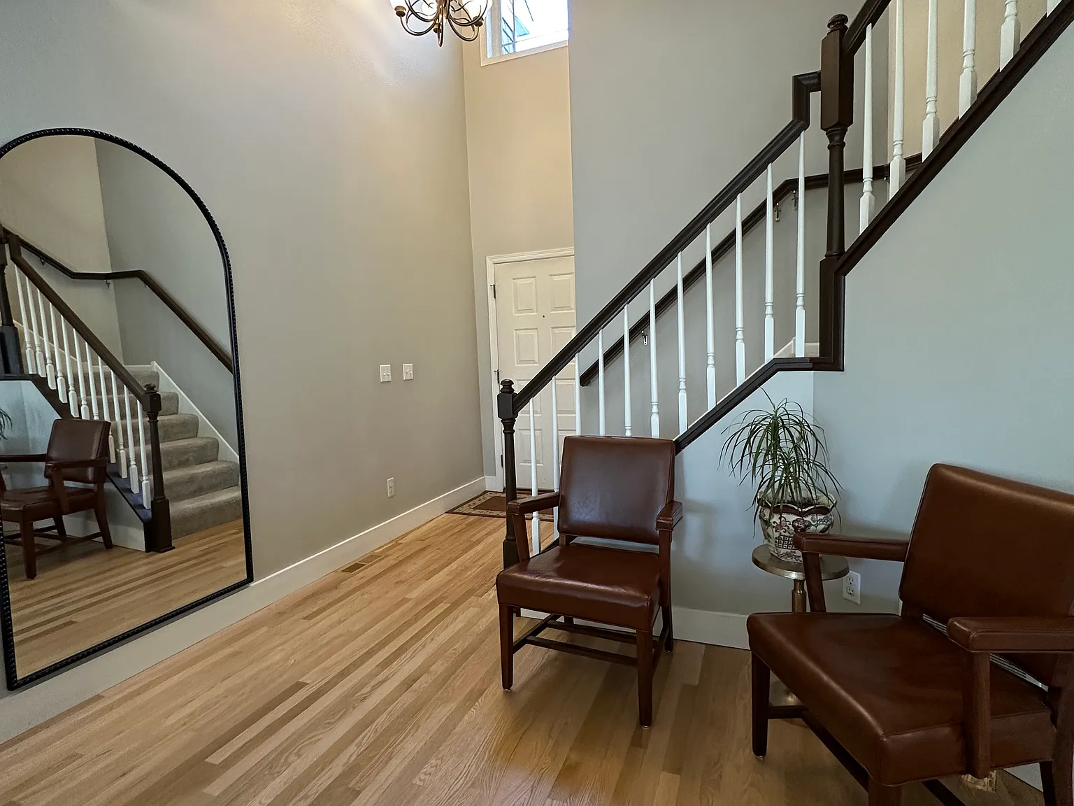 3 bed, 2784 sqft, $2,995 — Photo 2