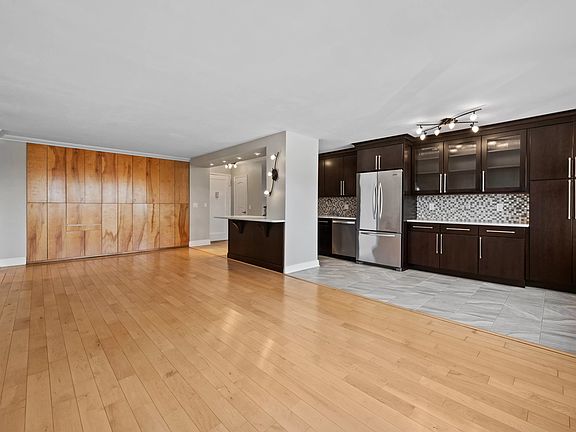 4th image of 4555 Henry Hudson Pkwy APT 308