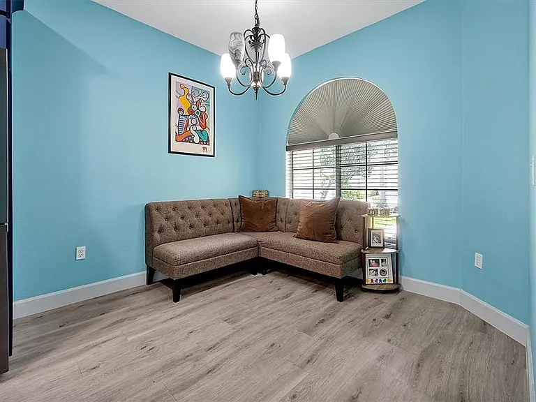 168 Club Villas Ln — Photo 6