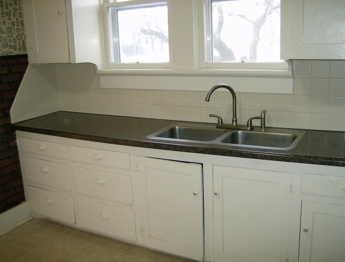 100 E 9th Avenue — Photo 3