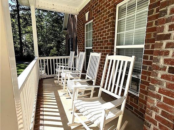 3rd image of 1333 Plantation Ct