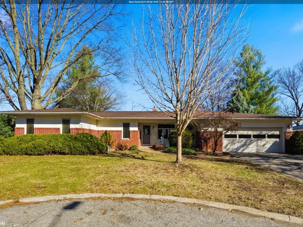 803 E Pine Ct, Mount Pleasant, IA 52641